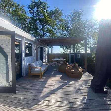 552 Op Recreatiepark De Wielen Alpehytte Sint Maarten