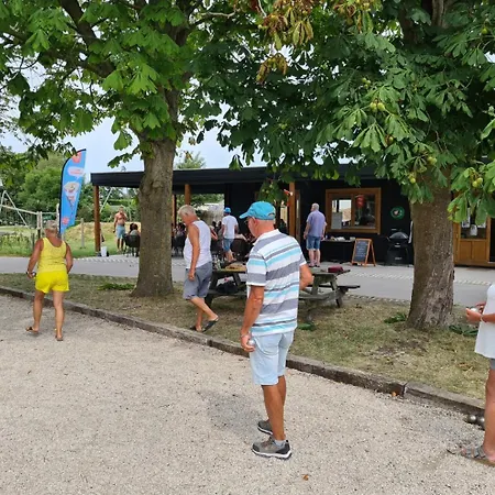 552 Op Recreatiepark De Wielen * Sint Maarten